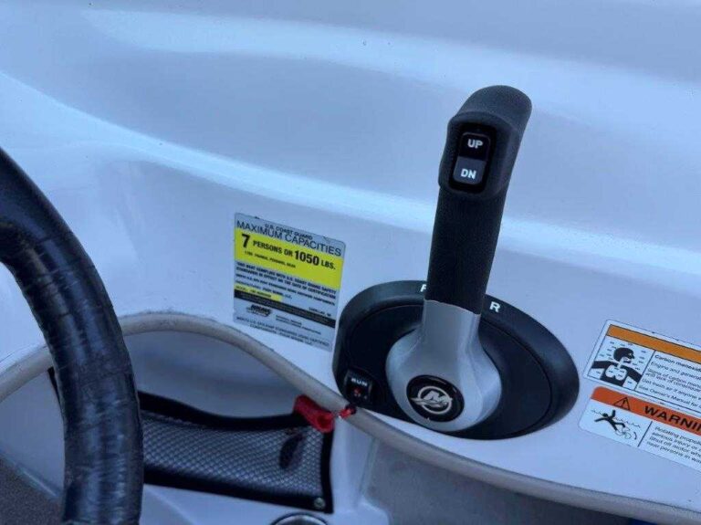 2011 Four Winns H180 OB US-PFWMG046A111 [photo 15]